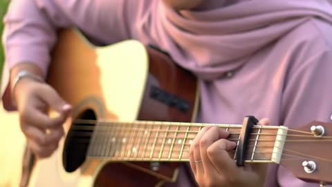 Romantic Guitar Flow 🌸 | #shorts #acousticmusic #muslimah