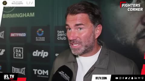 Anthony Joshua SMASHES PADS Backstage With Oleksandr Usyk Before Jake Paul Fight