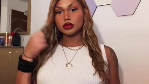 spectacular tgirl waiting for you
