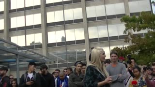 Lauren Southern Speaks at Jordan Peterson's University of Toronto Protest
