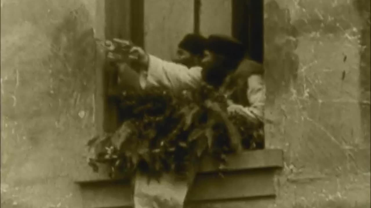Reaching for the Moon (1917)