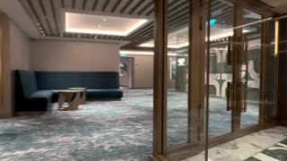 Commodore Room Tour: Stunning Ship Dining Experience at NCL Aqua Deck 6!