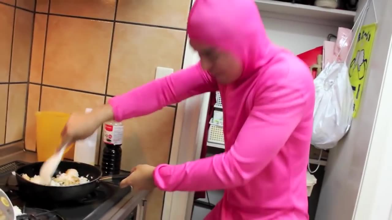 PINK GUY RAPS AND MAKES FRIED RICE