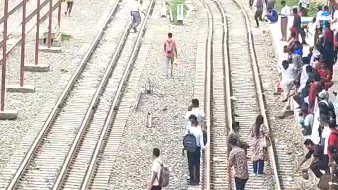 🚆 Train Arriving at Joydev Railway Station #railwayvideo