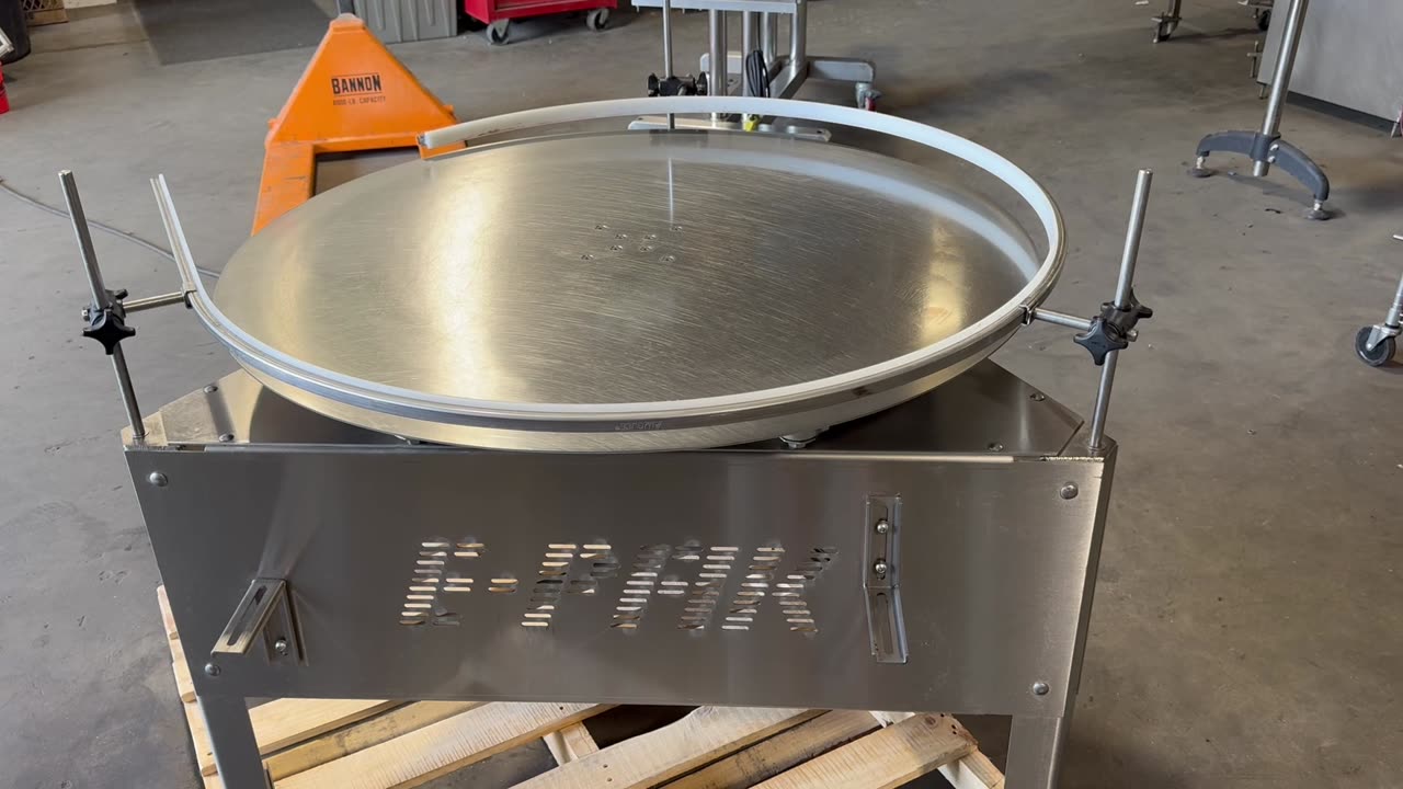 E-PAK 40-Inch Rotary Accumulation Table