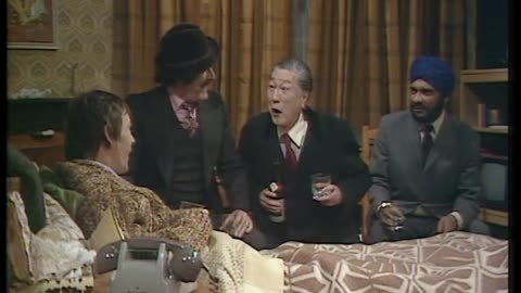 MIND YOUR LANGUAGE S01E09 - Kill or Cure