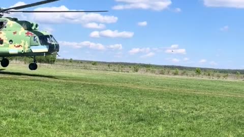 Incredible Footage Ukrainian Airborne Assault Brigade
