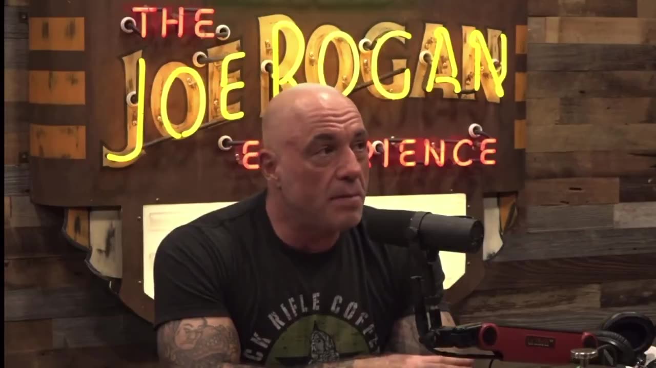 Joe Rogan: One of my friends took the vaccine and his heart would stop beating for 9 secs