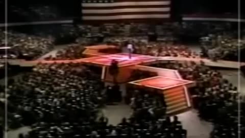Robin Williams as the American Flag in I love Liberty (1982)