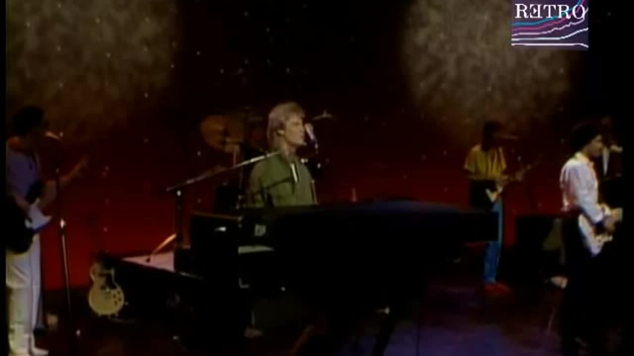 Daryl Hall & John Oates - Kiss On My List = The Midnight Special 1980
