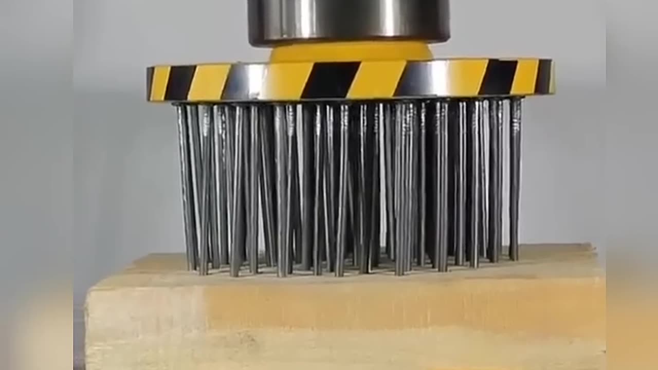 Hydraulic VS NAILS