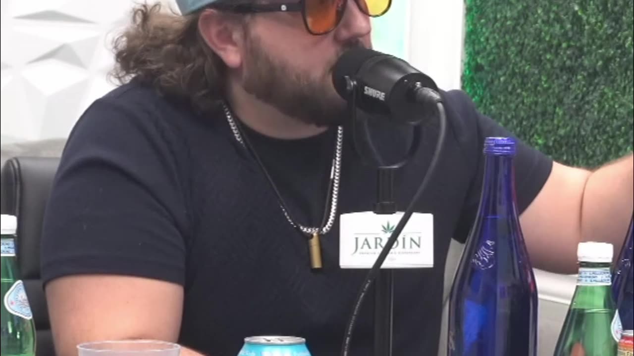 Liquid Death - From Graphic to $400M Yearly Brand!