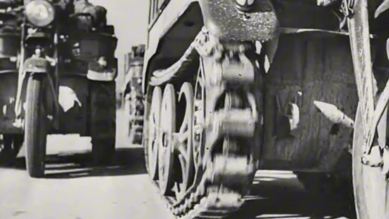 Manufacture and testing of the Sd.Kfz. 2 "Kettenkrad" half-track motorcycle in 1943