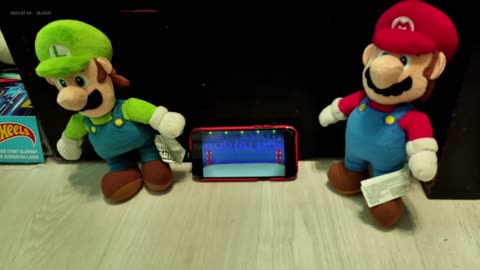 the funny mario bros. mario and luigi reacts to mario vs luigi cartoon beatbox collabs