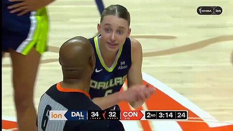 😂 TECH, Paige Bueckers CLAPS at ref not calling obvious foul | Dallas Wings WNBA women's basketball