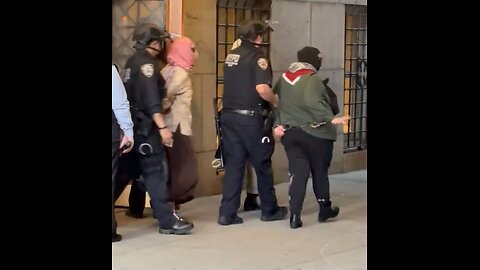Left wing domestic terrorists being arrested at University of Columbia. Visas to be revoked