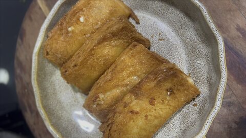 Pizza bread pockets