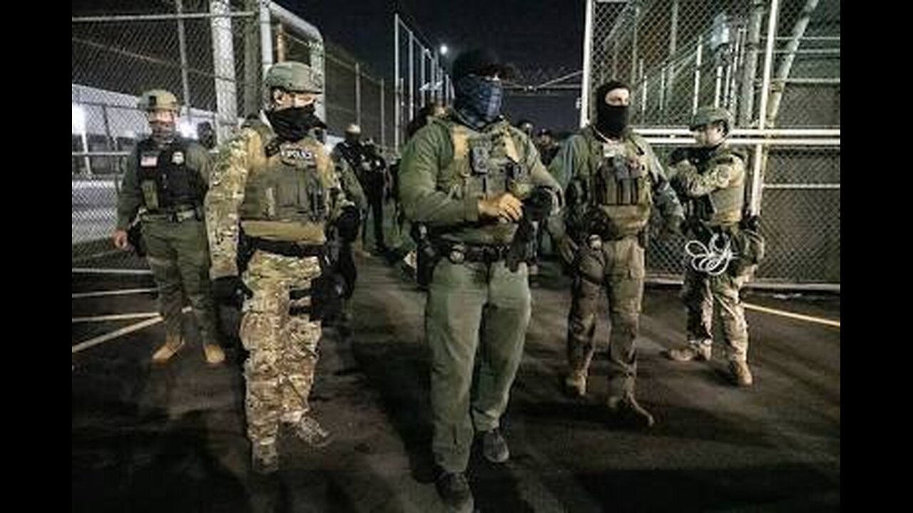 Pressure to ban mask for I.C.E but push to protest illegal immigrants identity