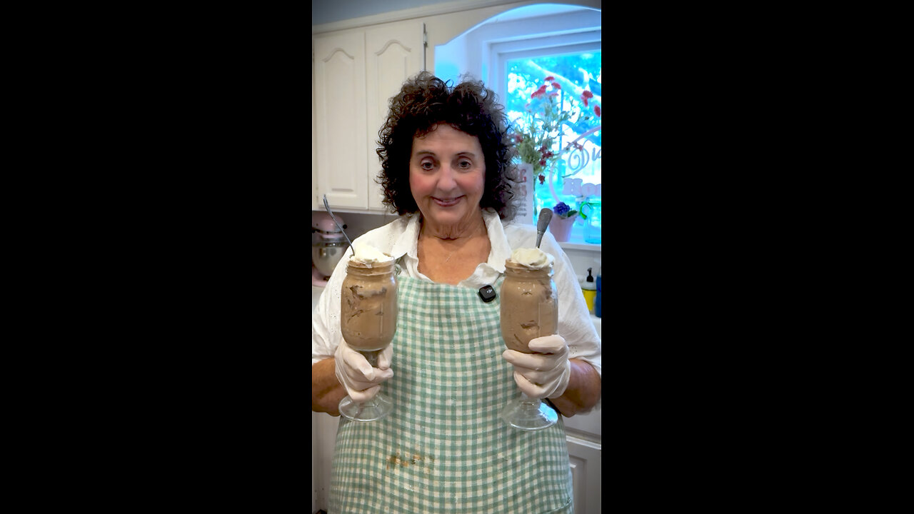 3-Minute Lazy Girl Chocolate Mousse