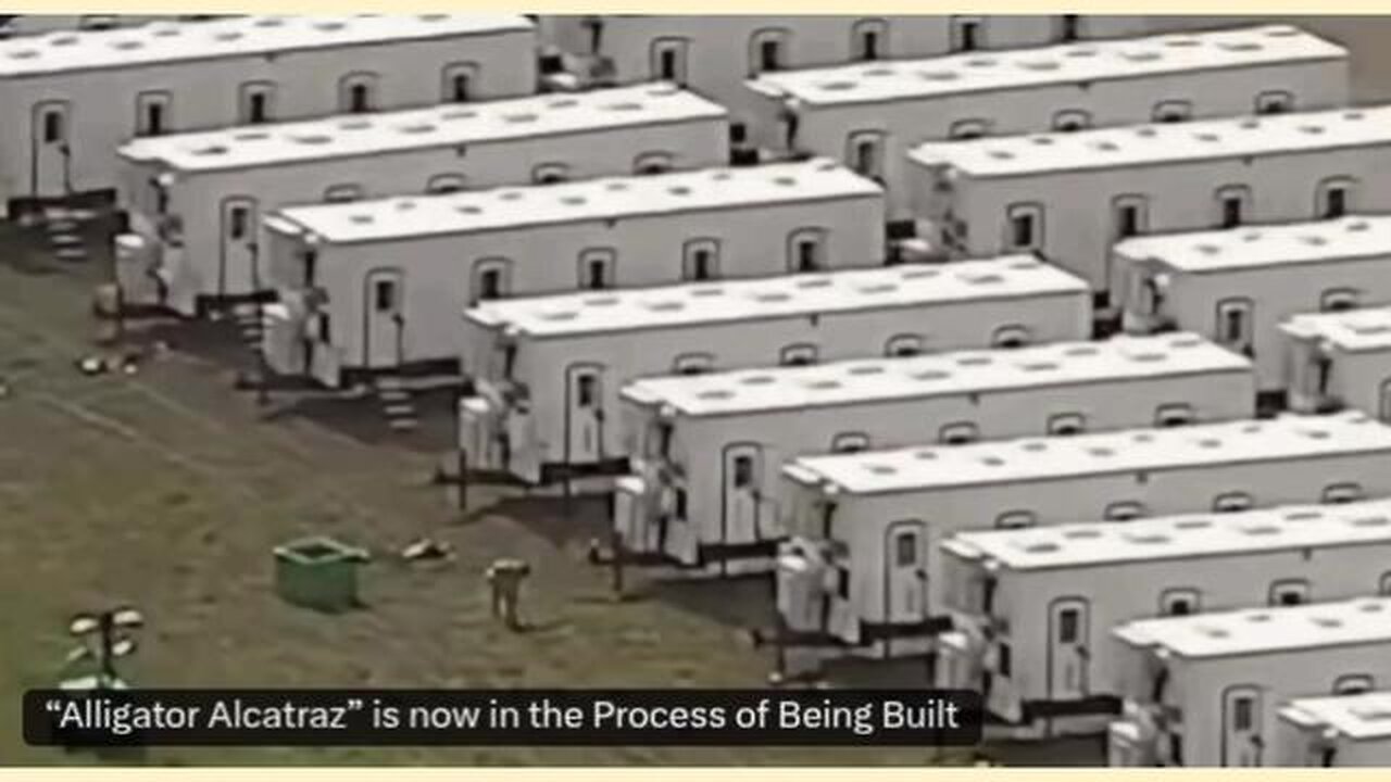 “Alligator Alcatraz” is now in the Process of Being Built / Florida; Everglades