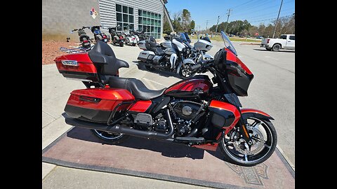 2025 Harley Street Glide Over. Honda Goldwing and BMW! Explained in Seconds? #shorts