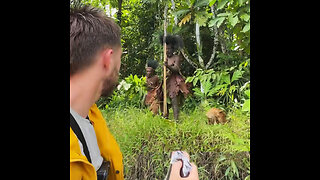 "Absolutamente aterrador": así fue su encuentro con 'tribu caníbal'