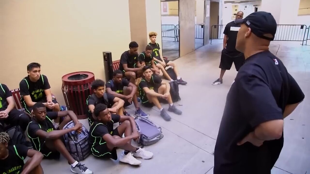 Ball In The Family S1 E7