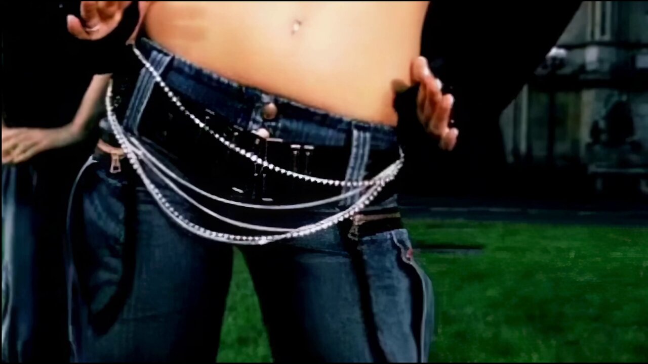 Natasha Thomas - Save Your Kisses For Me