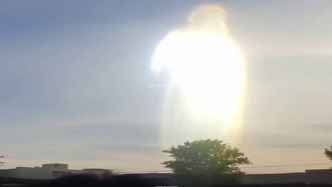 Giant "Jesus" Light Being appears in Alabama