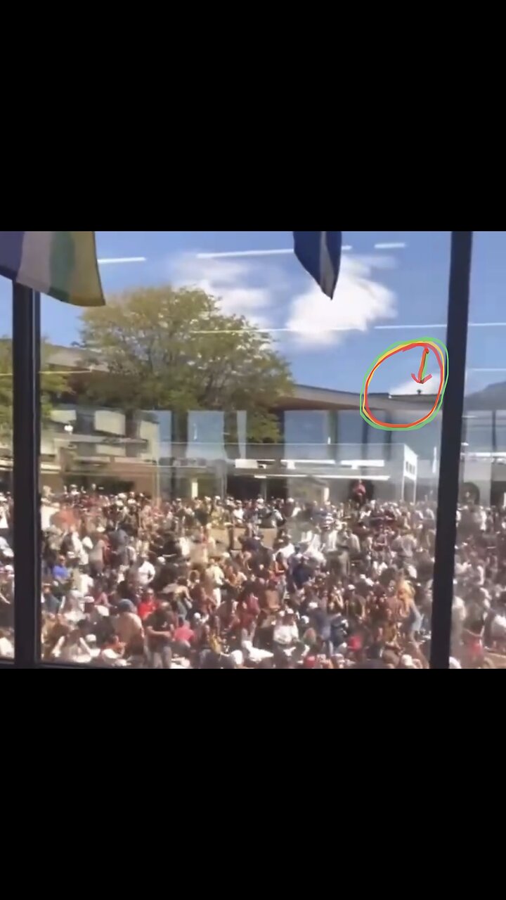 VIDEO CAPTURES SHOOTER-SNIPER👨‍💼🎪🏫🥷📸ON BUILDING ROOF DURING CHARLIE KIRK ASSASSINATION👨‍💼🎪🥷 💫