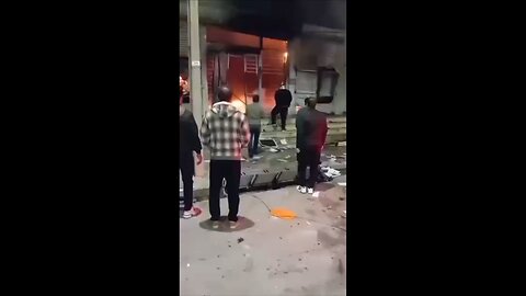 —❗️🇮🇷 For almost 8 hours starting in the evening, a group of 10-20 heavily armed terrorists