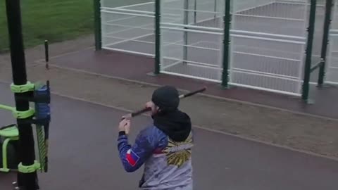 « Même un jet raté peut mener à la victoire. Continue d’avancer. »