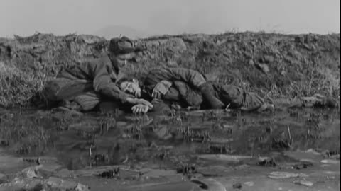 27TH INF TROOPS (WOLFHOUNDS) UNDER FIRE - 27TH INF TROOPS (WOLFHOUNDS) UNDER FIRE - 111-adc-9468
