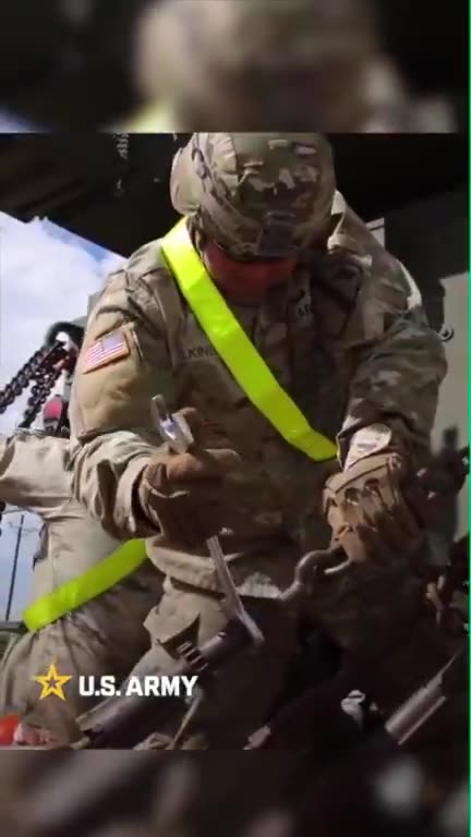 U.S. Army Tanks / Hidden Message « HANG FAUCI & BILL GATES »