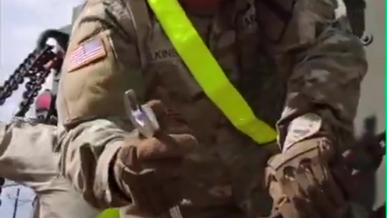 U.S. Army Tanks / Hidden Message « HANG FAUCI & BILL GATES »