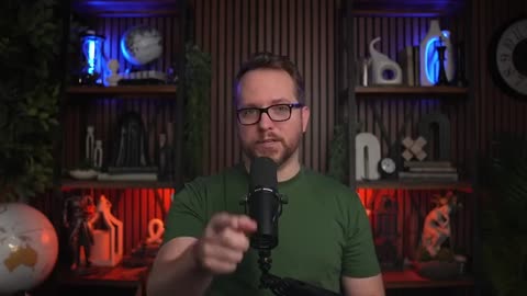 Trump HUMILIATED, Mike Johnson FINALLY TURNS ON HIM