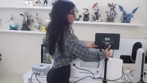Trending: Sssniperwolf Room Tour in my New House