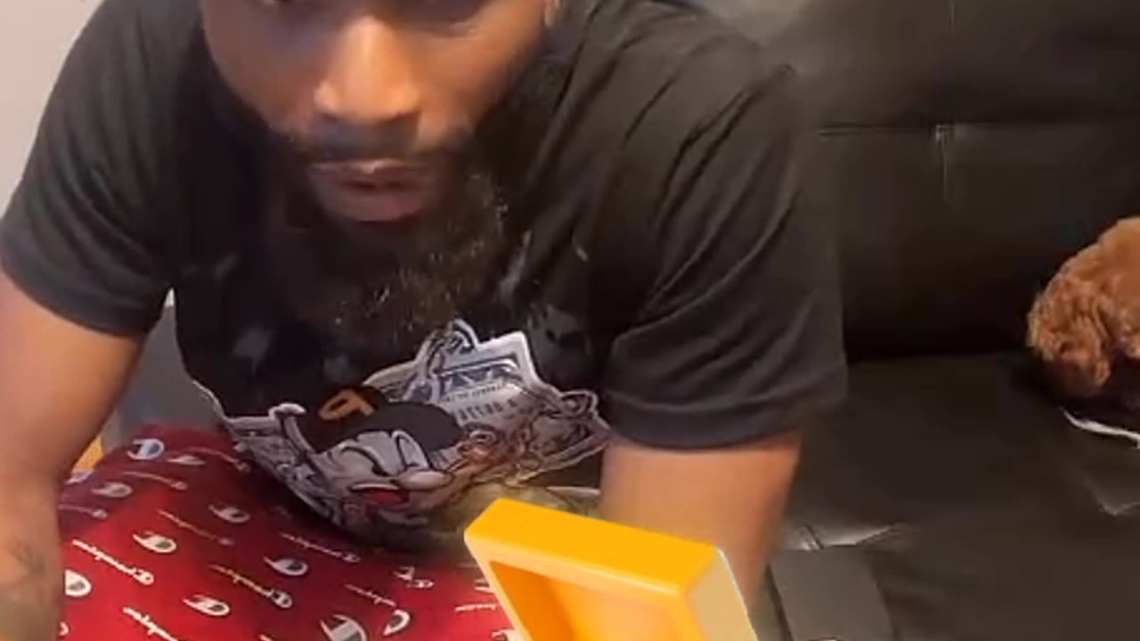 My favorite drunk couple live and fighting again