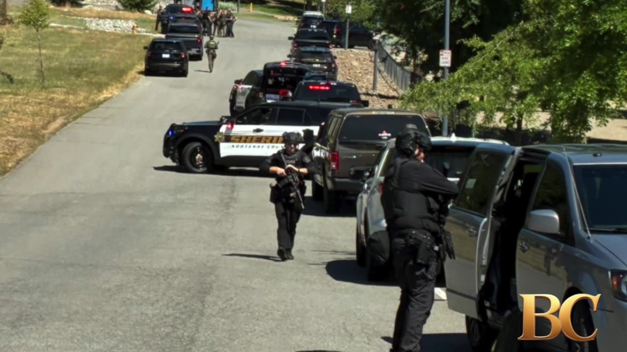 2 Idaho firefighters killed after gunman started blaze to lure them into an ambush