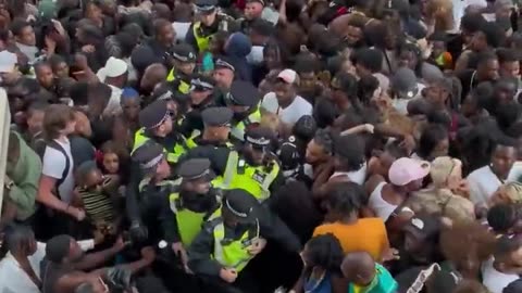 There are no British people in carnival in London.
