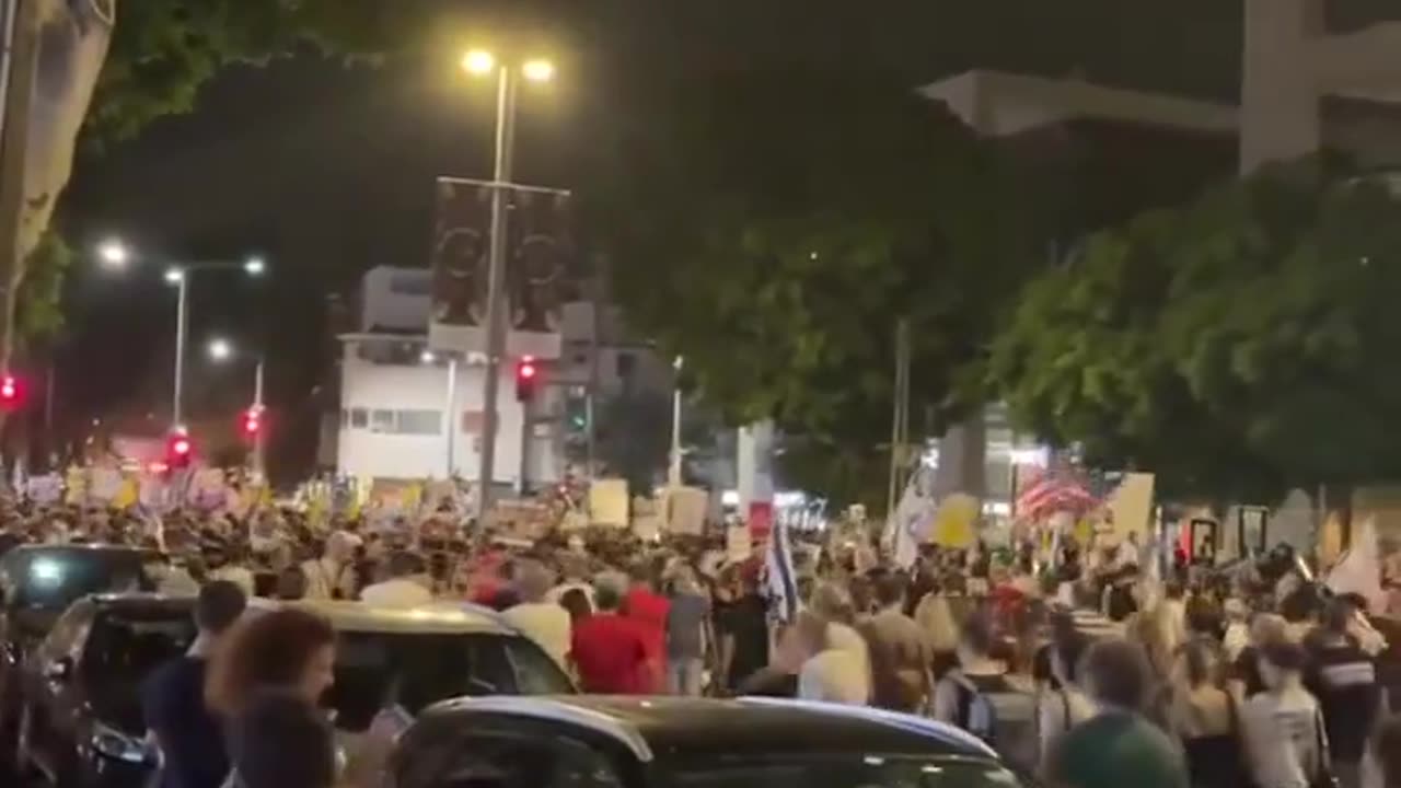 Not shown in US media- Tens of Thousands of Israelis are Marching in Tel Aviv to the U.S