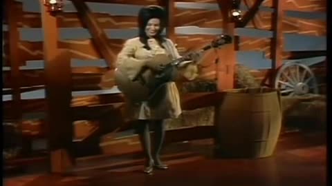 Loretta Lynn - Fist City