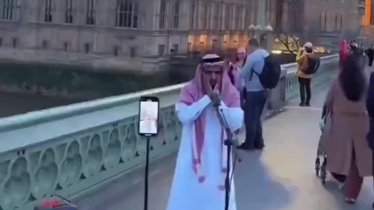 Christian preachers get arrested in England, but this is perfectly fine