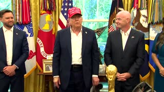 Trump compliments a photo of him and Putin taken in Alaska