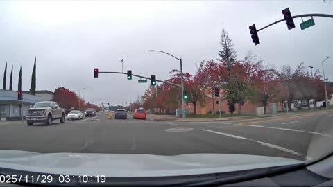Dash Cam Video Driving Around Redding CA 11/29/2025