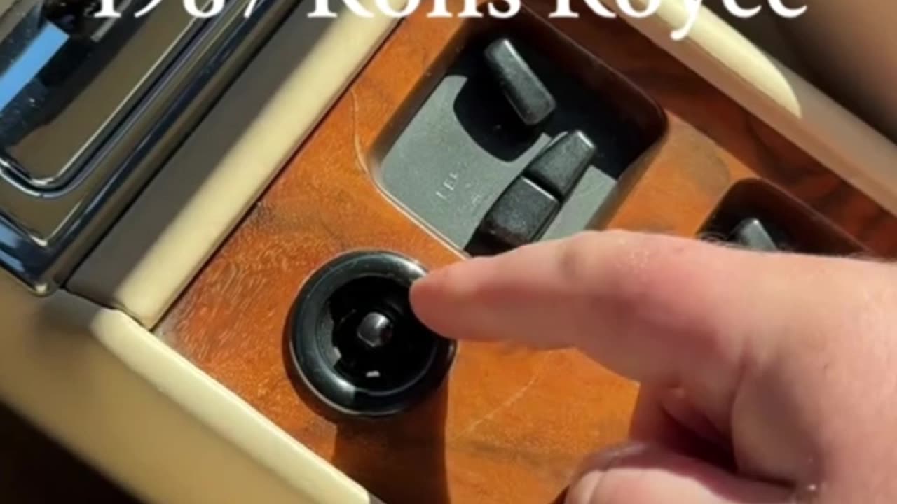1987 Rolls Royce Corniche