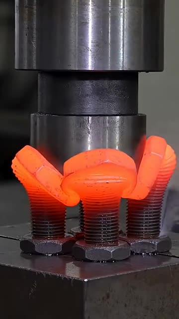 Hydrolic press red steel