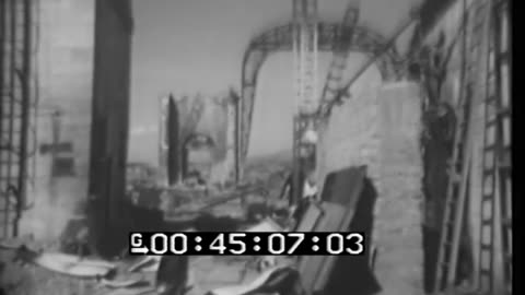 GENERAL VIEWS OF WRECKA... - GENERAL VIEWS OF WRECKAGE IN HARBOR AREA, TOULON, FRANCE - 428-npc-5253