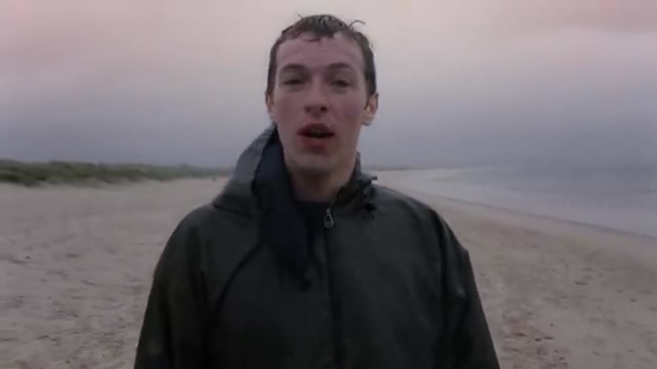 Coldplay - Yellow (Official Video)