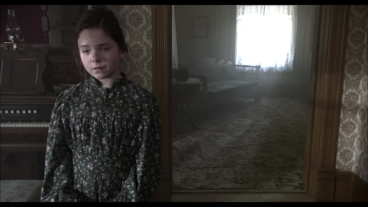 HORROR - The Attic Door - FILM